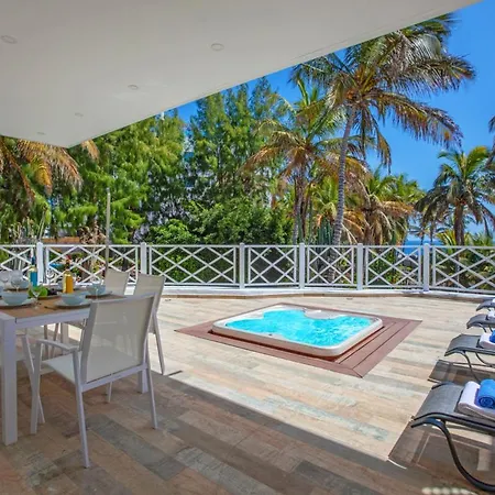 Puerto Del Carmen Sleeps 6 With Air Con And Wifi Villa *